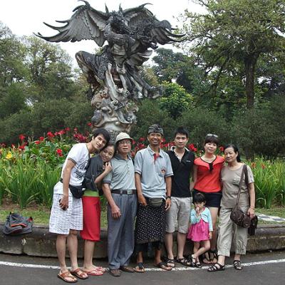 Family Tour 1 20111223 1829949999